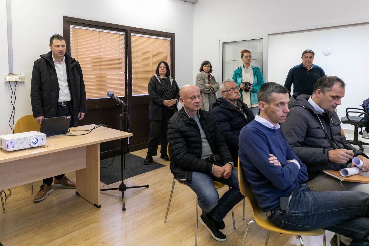 PULA U Mjesnom odboru Šijana održana tematska sjednica na temu odvodnje i čistoće